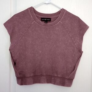 Almost Famous Crop Top sz L